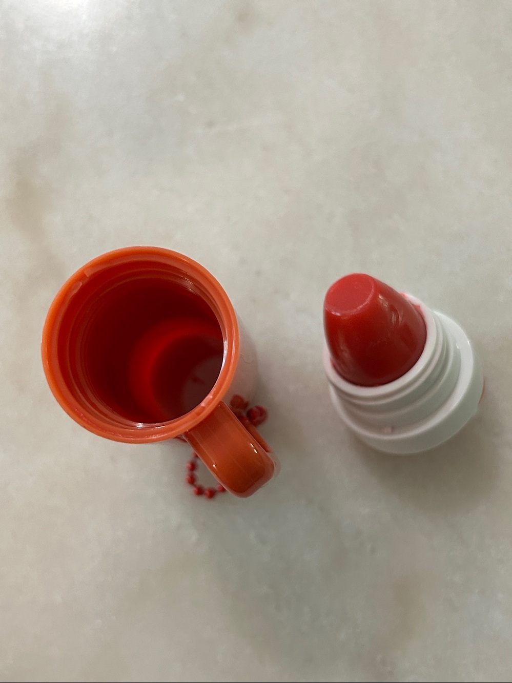 SpaLife Cherry Crush Hydrating Lip Gloss Keychain 0.13 oz Tumbler Style Cup Balm - Picture 4 of 11